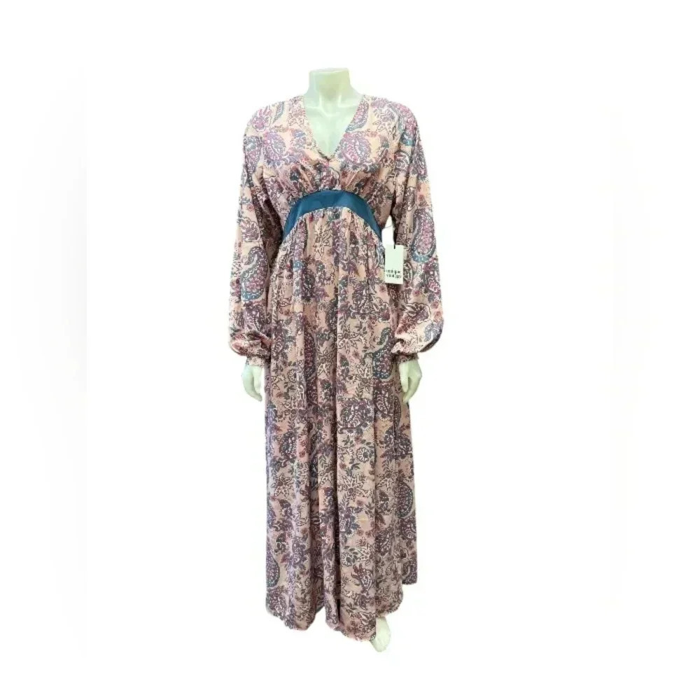 Unique Vintage NWT Pink Paisley L/S Maxi Dress Size M6-8